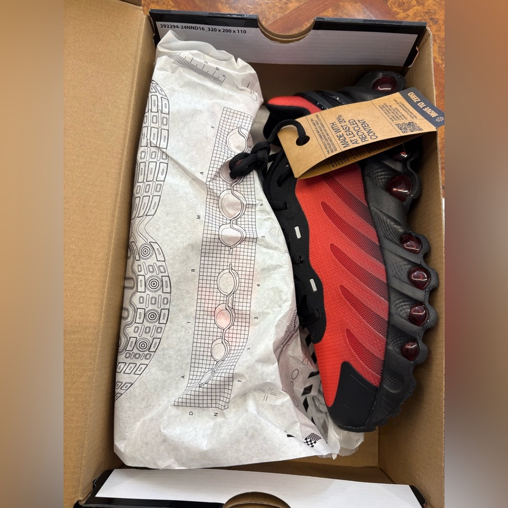 Nike Kids Red and Black Gradient Sneakers - Picture 8 of 9